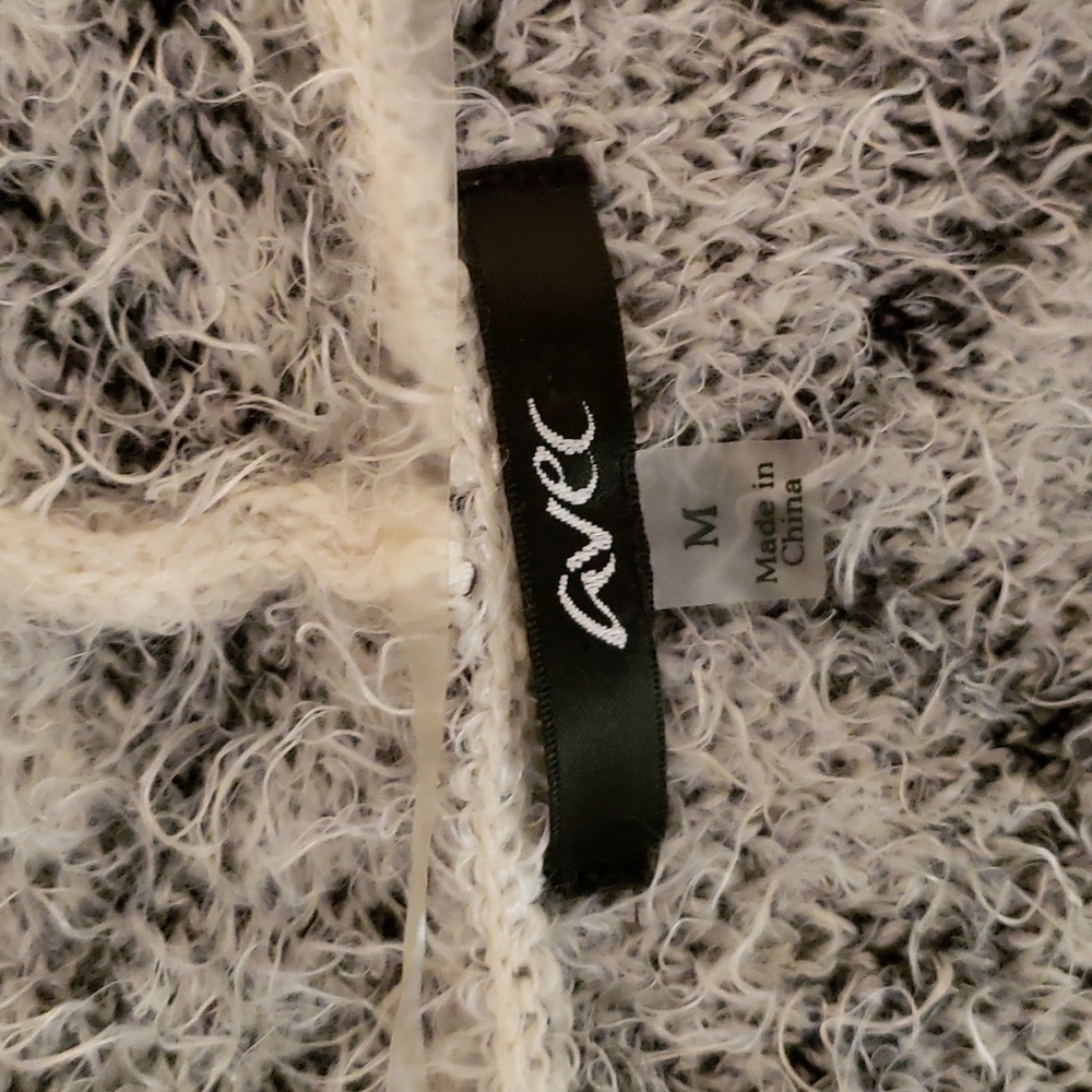 Avec Les Filles Black & White Eyelash Cardigan Size M - Picture 6 of 10
